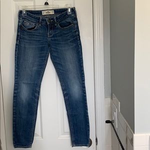 Hollister Super Skinny 3S W26 L29